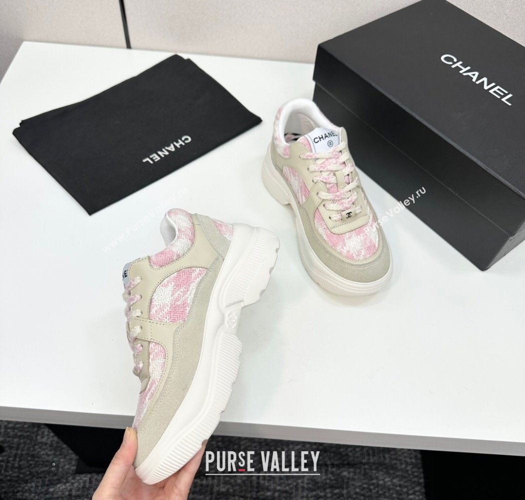 Chanel Calfskin Leather, Suede and Tweed Platform Sneakers Green/Pink 11 2025 CH110102 (MD-251101011)