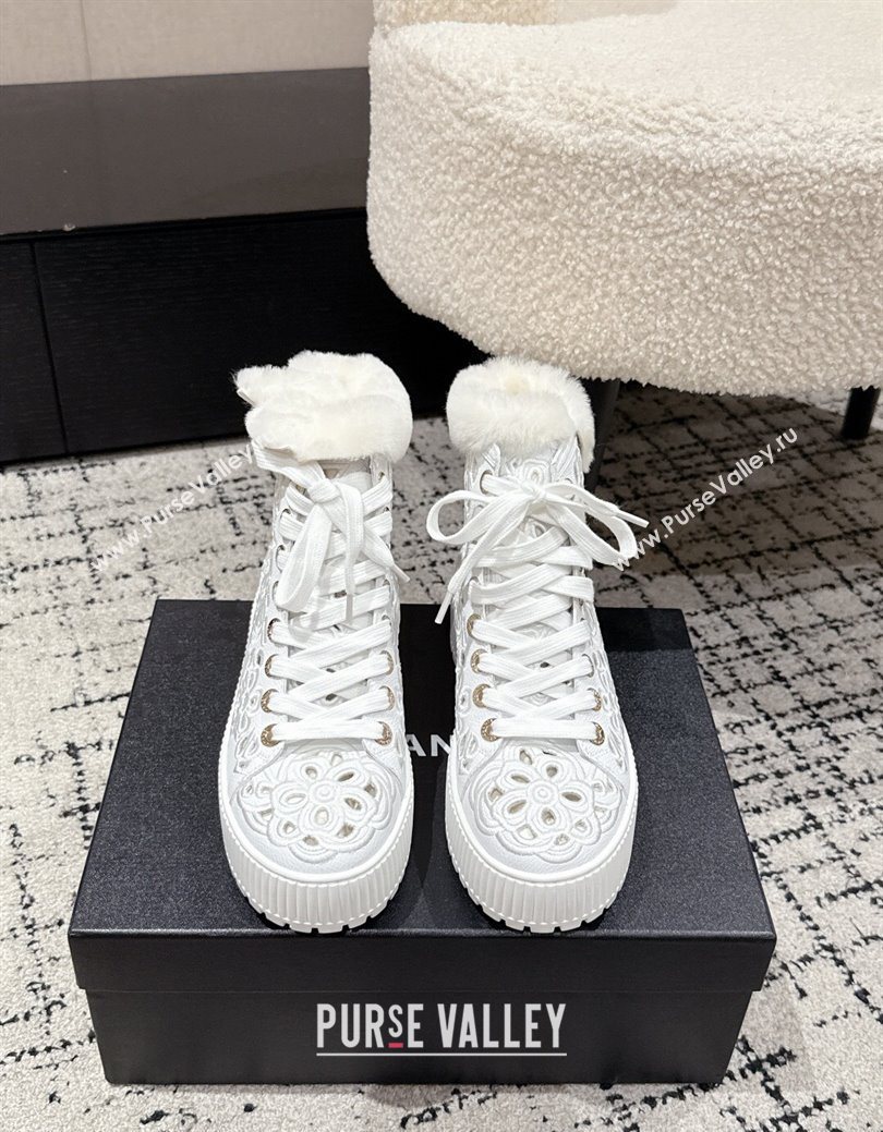 Chanel Openwork Calfskin Leather and Wool High Top Sneakers White 2025 CH110101 (MD-251101002)
