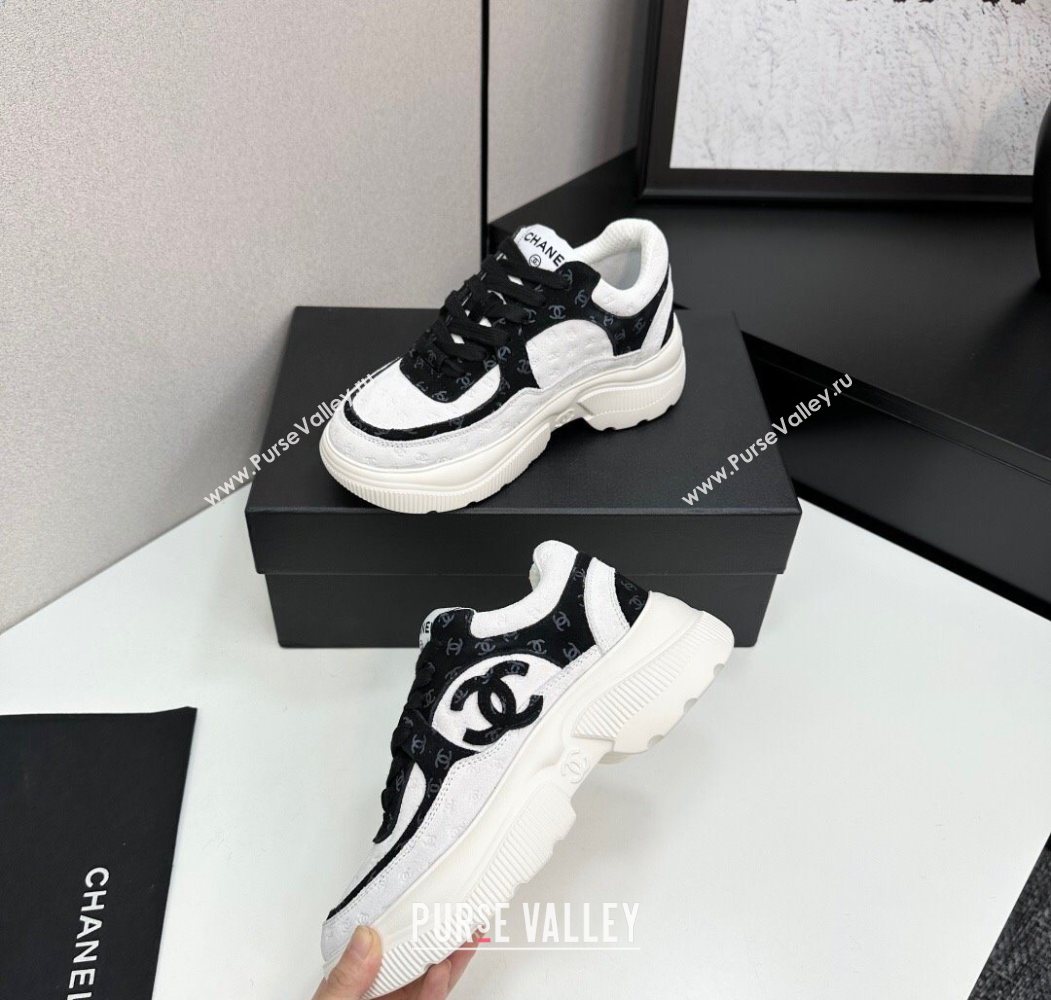 Chanel CC Allover Suede Platform Sneakers White/Black 13 2025 CH110102 (MD-251101013)