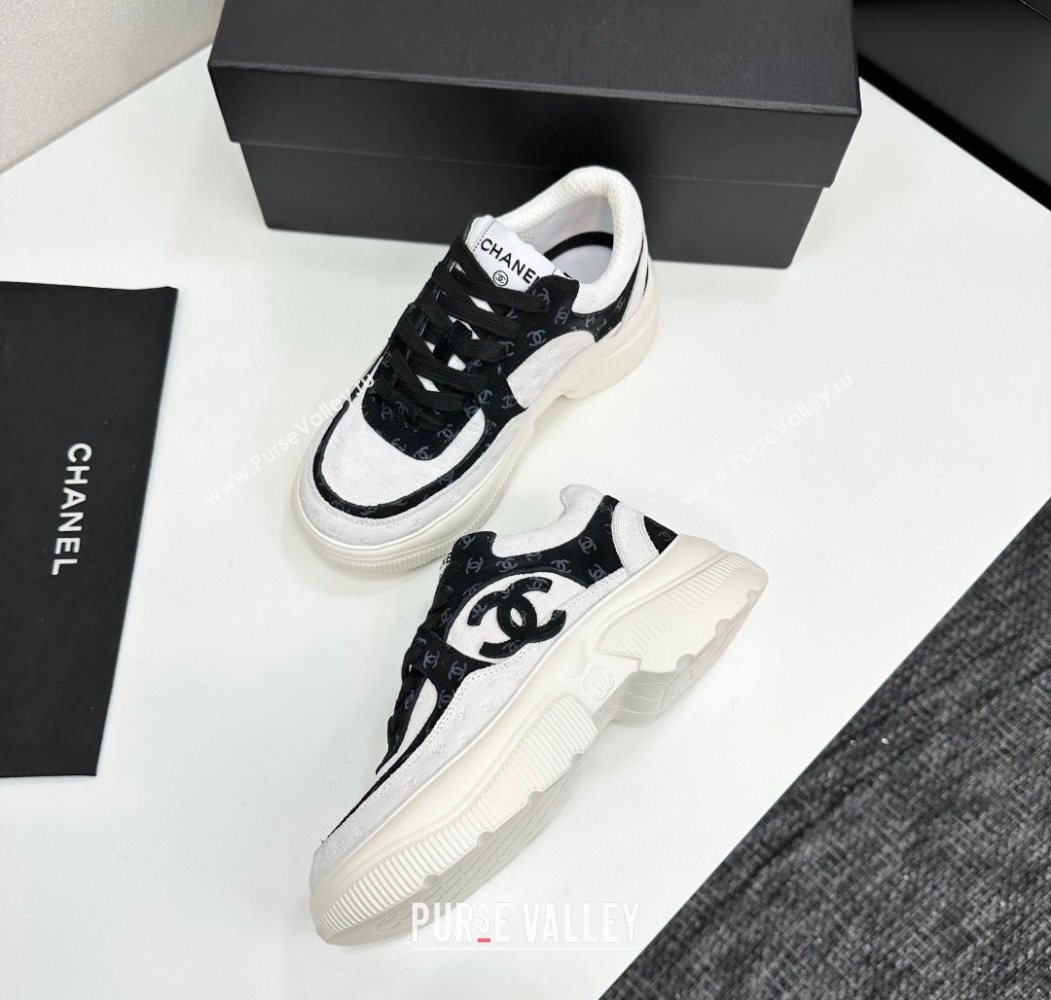 Chanel CC Allover Suede Platform Sneakers White/Black 13 2025 CH110102 (MD-251101013)
