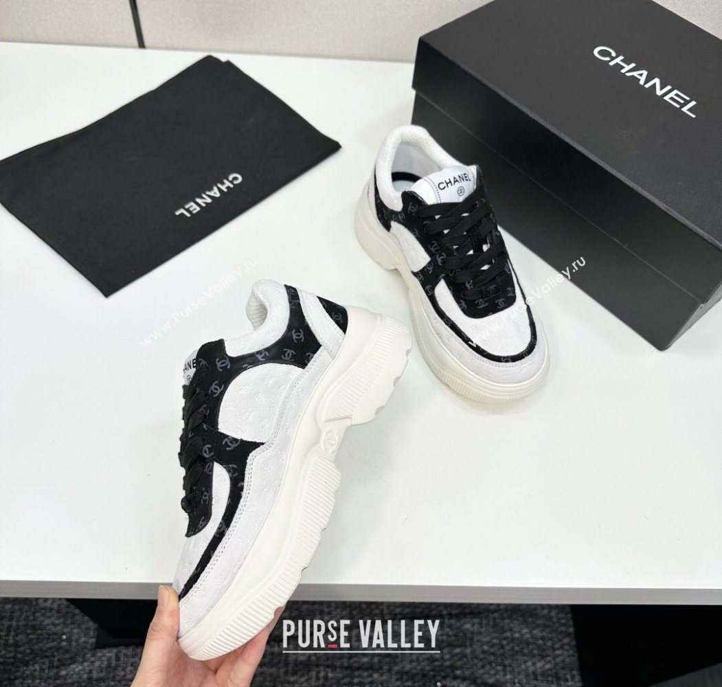 Chanel CC Allover Suede Platform Sneakers White/Black 13 2025 CH110102 (MD-251101013)