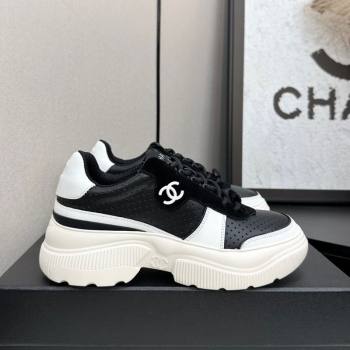 Chanel Perforated Calfskin Leather Platform Sneakers White/Black 17 2025 CH110102 (MD-251101017)