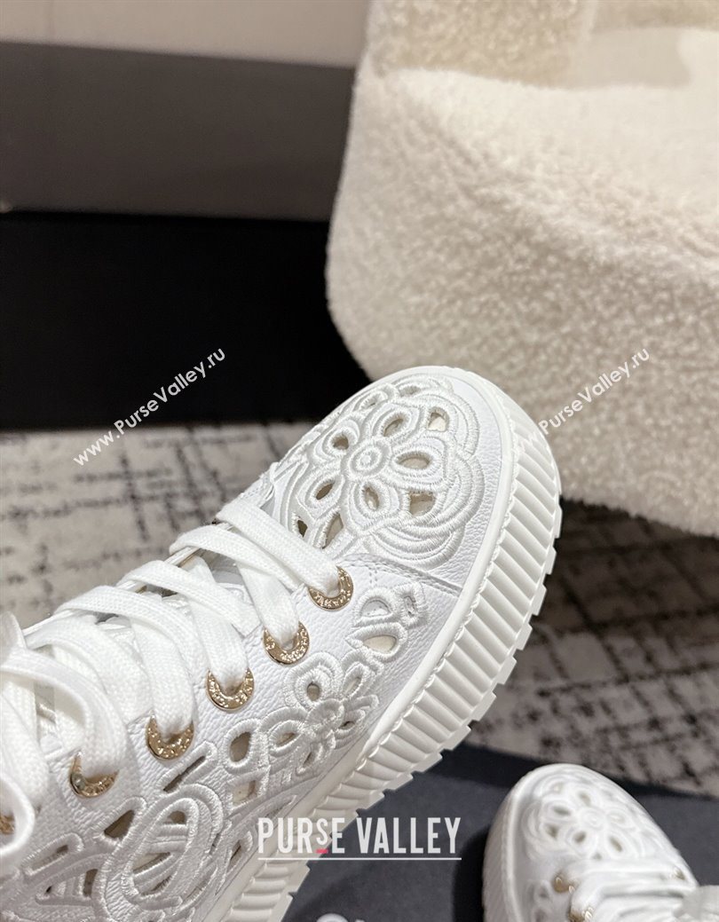 Chanel Openwork Calfskin Leather and Wool High Top Sneakers White 2025 CH110101 (MD-251101002)