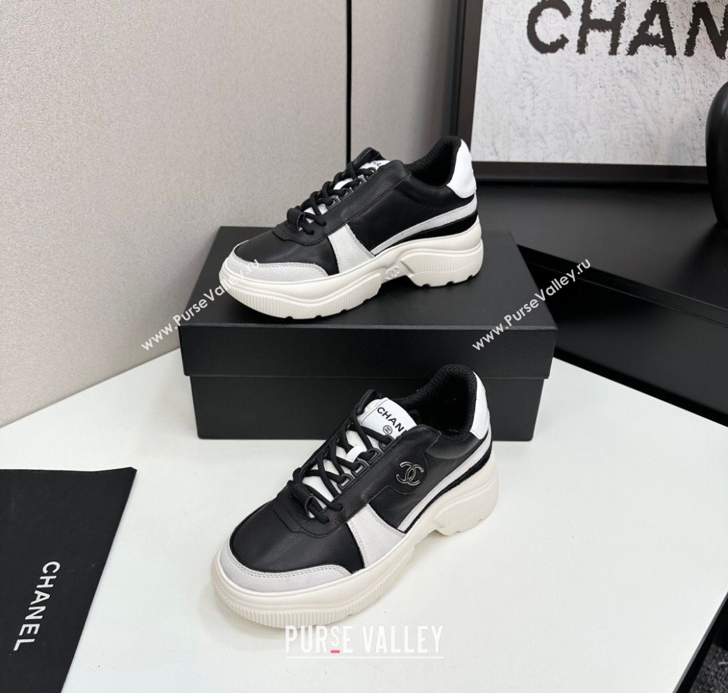 Chanel Calfskin Leather and Suede Platform Sneakers Black/White 19 2025 CH110102 (MD-251101019)