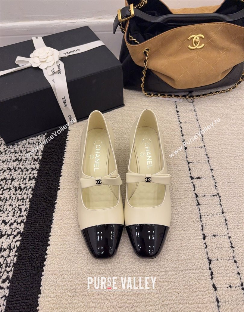 Chanel Lambskin and Patent Leather Mary Janes Pumps 5cm with Bow White 2025 CH110302 (MD-251103104)