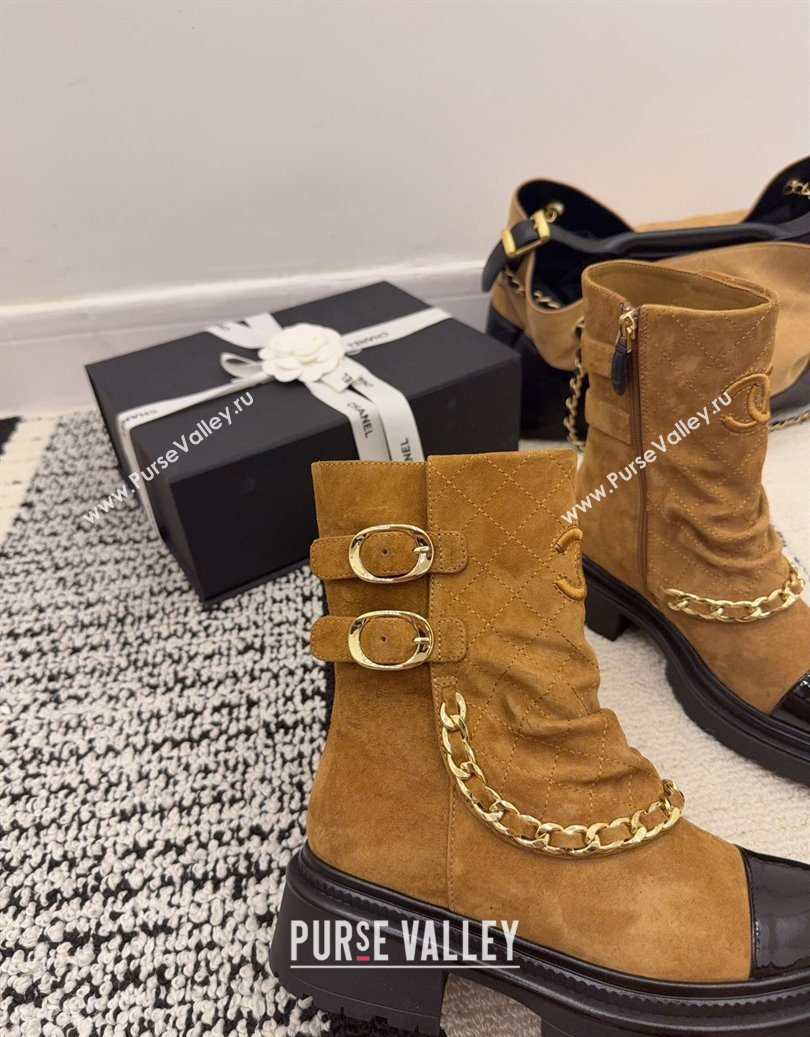 Chanel Suede Patent Leather Platform Ankle Boots with Chain and Buckle Brown 2025 CH110412 (MD-251104058)