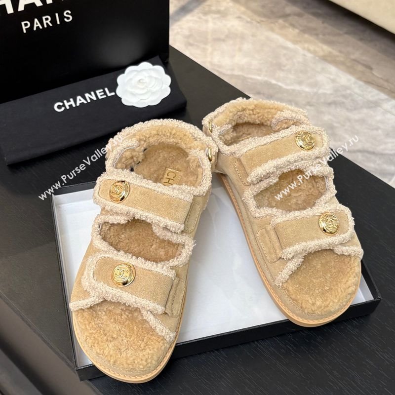Chanel Coco Neige Suede and Wool Flat Strap Sandals Beige 2025 CH110312 (MD-251103110)