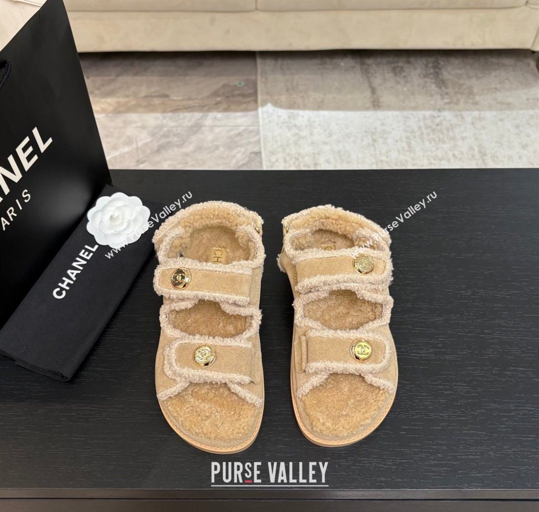 Chanel Coco Neige Suede and Wool Flat Strap Sandals Beige 2025 CH110312 (MD-251103110)