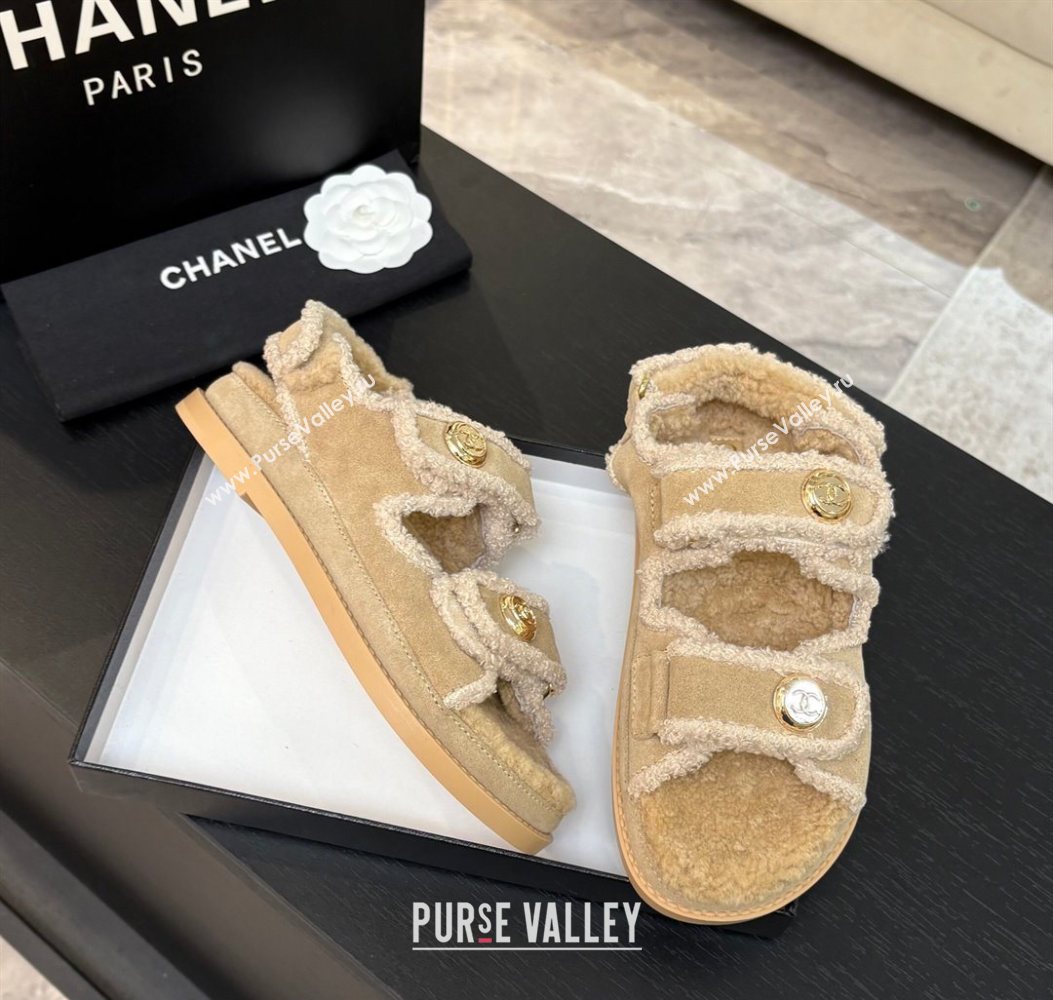 Chanel Coco Neige Suede and Wool Flat Strap Sandals Beige 2025 CH110312 (MD-251103110)