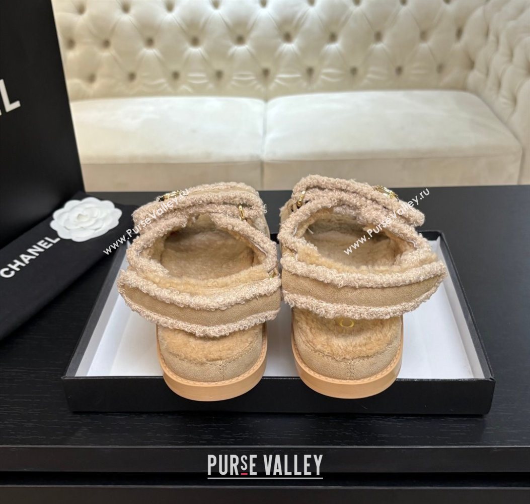 Chanel Coco Neige Suede and Wool Flat Strap Sandals Beige 2025 CH110312 (MD-251103110)