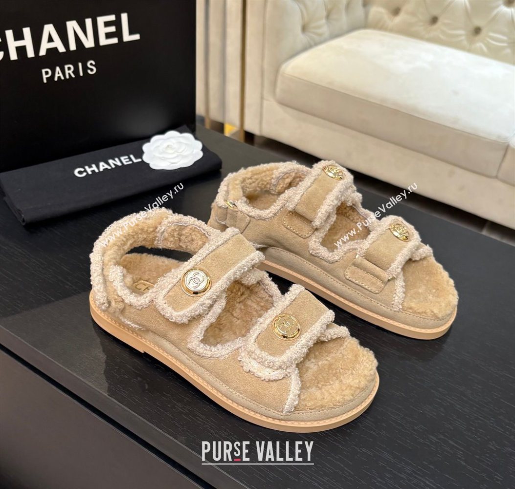 Chanel Coco Neige Suede and Wool Flat Strap Sandals Beige 2025 CH110312 (MD-251103110)