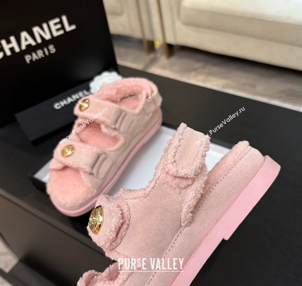 Chanel Coco Neige Suede and Wool Flat Strap Sandals Pink 2025 CH110312 (MD-251103112)