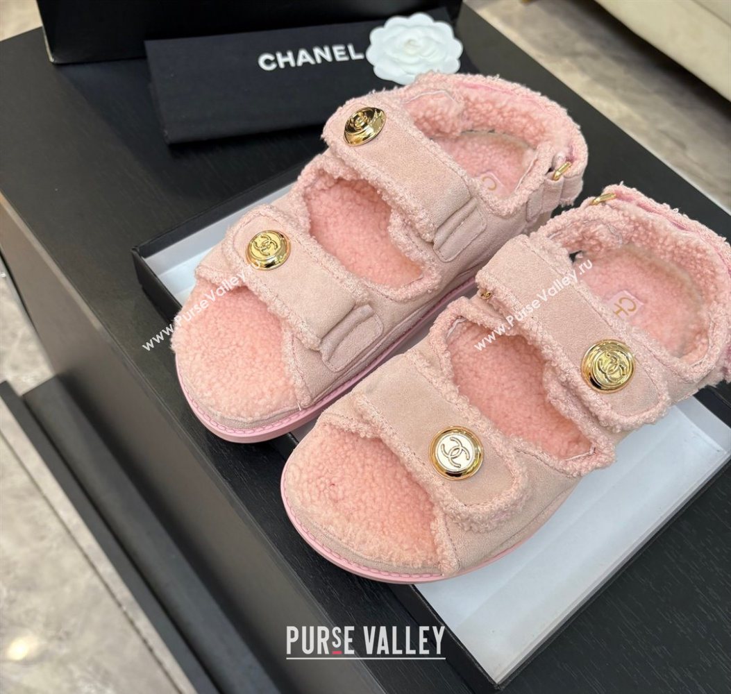 Chanel Coco Neige Suede and Wool Flat Strap Sandals Pink 2025 CH110312 (MD-251103112)