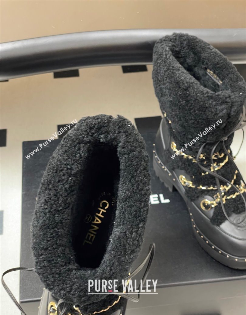 Chanel Calfskin Leather and Wool Snow Ankle Boots with Chain Black2 2025 CH110403 (MD-251104064)