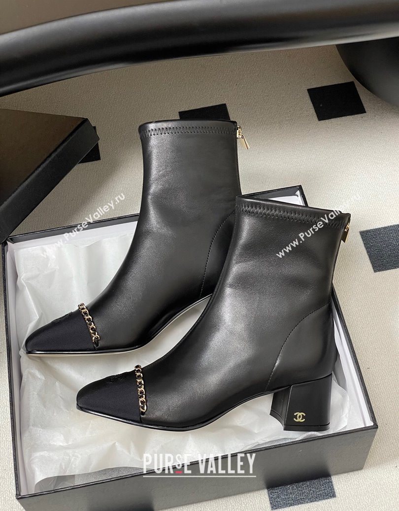 Chanel Stretch Lambskin and Grosgrain Heel Ankle Boots 5cm with Chain Black 2025 CH110405 (MD-251104071)