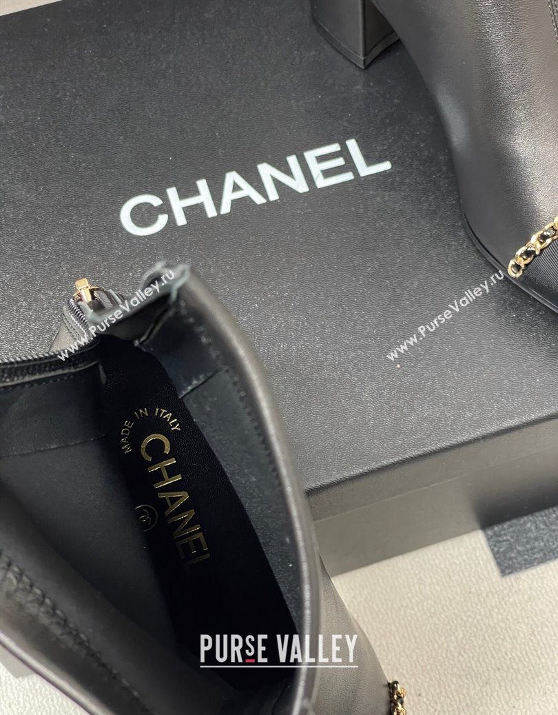 Chanel Stretch Lambskin and Grosgrain Heel Ankle Boots 5cm with Chain Black 2025 CH110405 (MD-251104071)