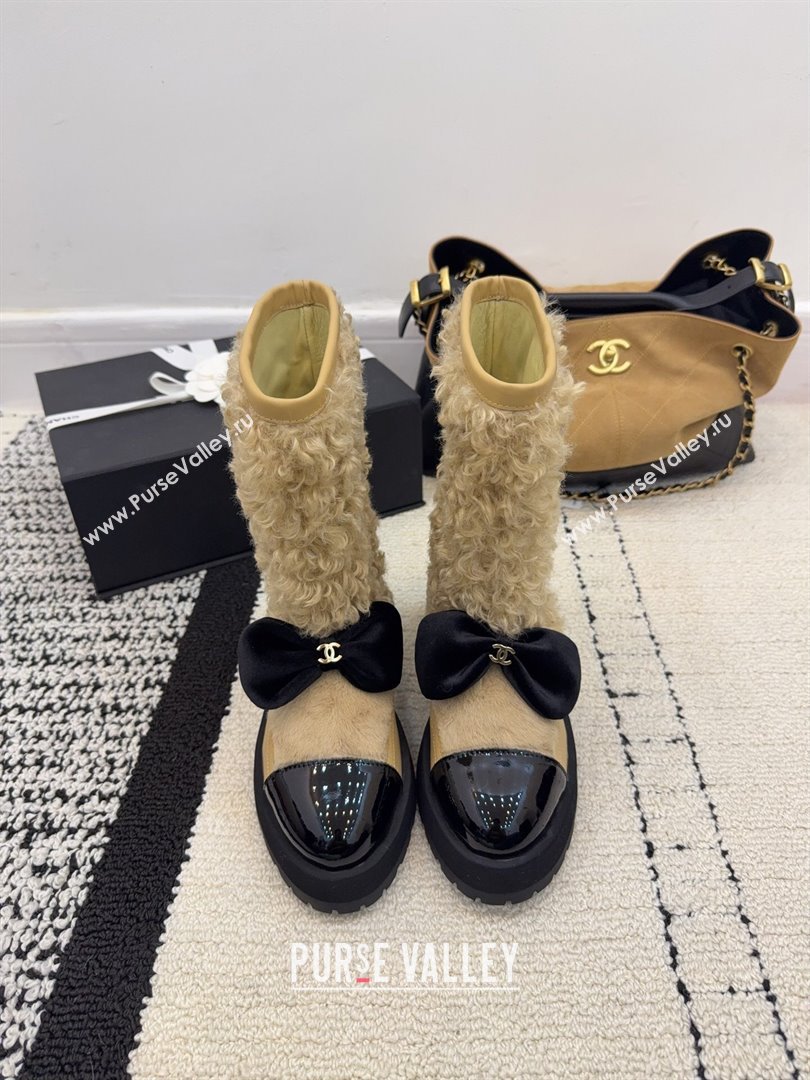 Chanel Fur - Lambskin Patent Leather Platform Ankle Boots Beige 2025 G46636 (MD-251103148)