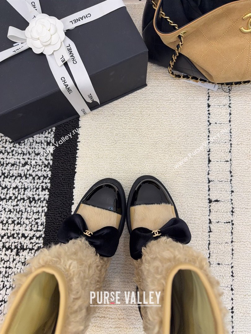 Chanel Fur - Lambskin Patent Leather Platform Ankle Boots Beige 2025 G46636 (MD-251103148)