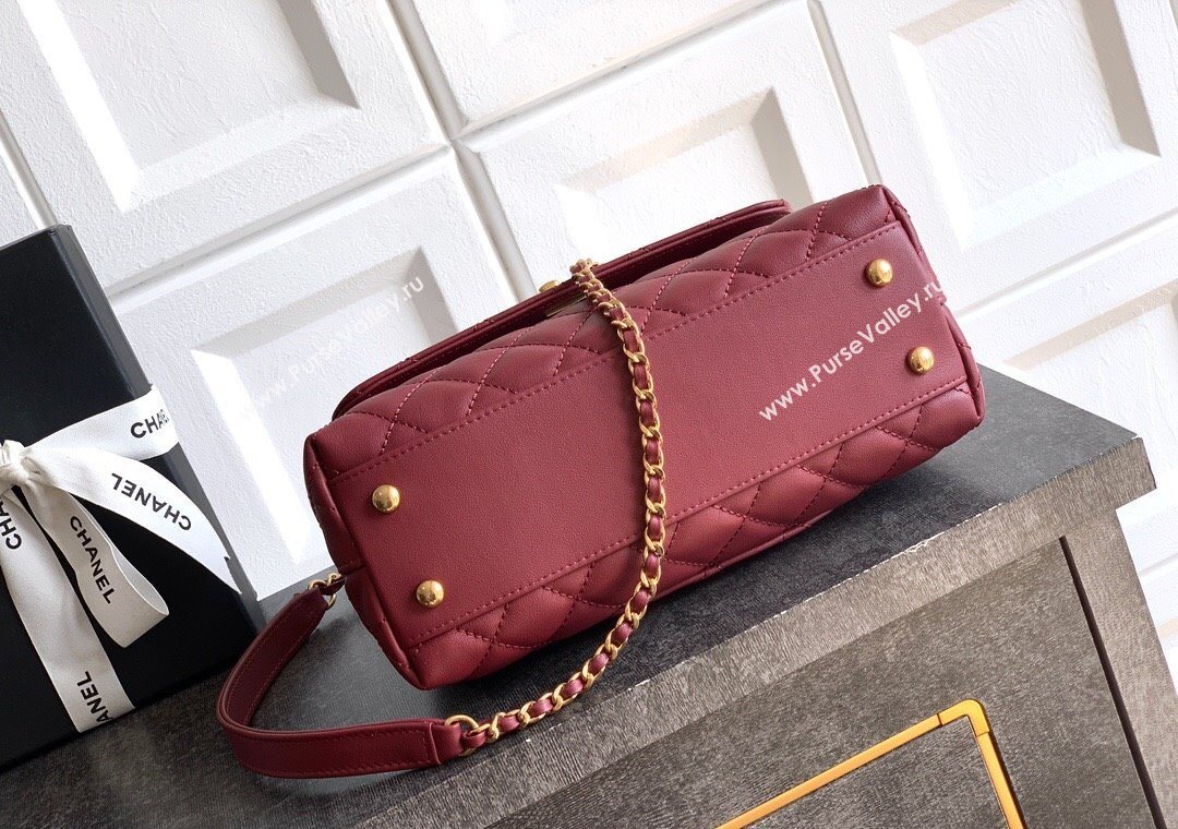 Chanel Calfskin Leather Small Flap Bag with Top Handle and Charm Burgundy 2025 CH112701 (yezi-251127034)