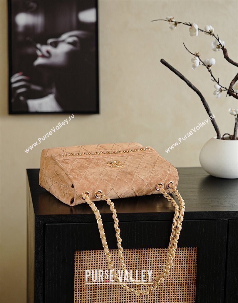 Chanel Quilted Suede Flap Bag with Chain Beige 2025 CH112702 (yezi-251127043)