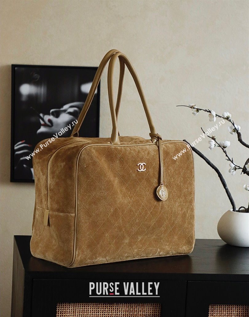 Chanel Quilted Suede Boston Top Handle Bag Brown 2025 CH112702 (yezi-251127070)