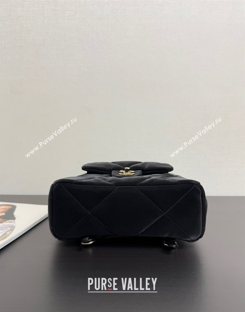 Chanel Velvet-Effect Nylon Backpack Bag AS5679 Black 2025 (yezi-251127008)
