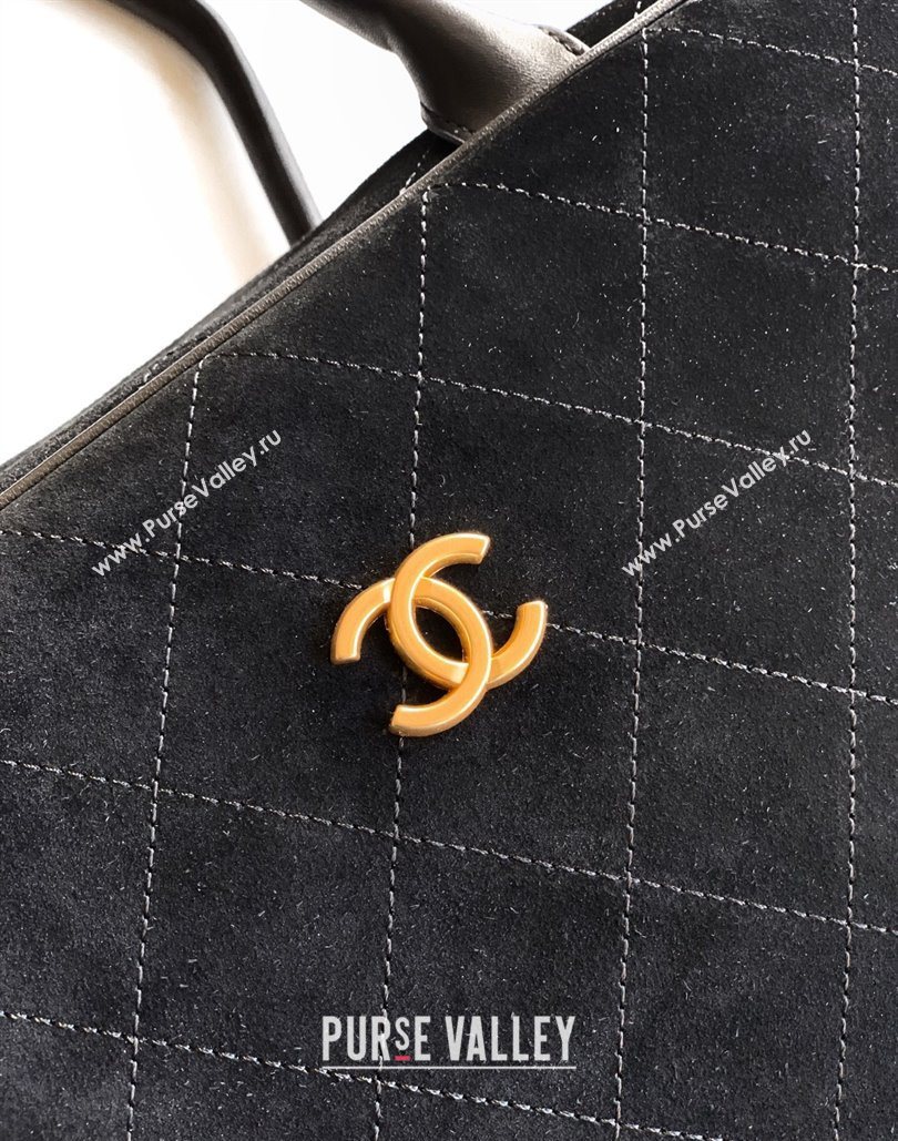 Chanel Quilted Suede Boston Top Handle Bag Black 2025 CH112702 (yezi-251127071)