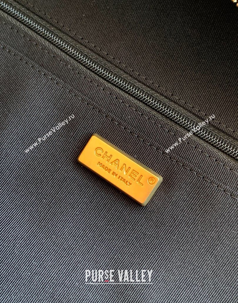 Chanel Quilted Suede Boston Top Handle Bag Black 2025 CH112702 (yezi-251127071)