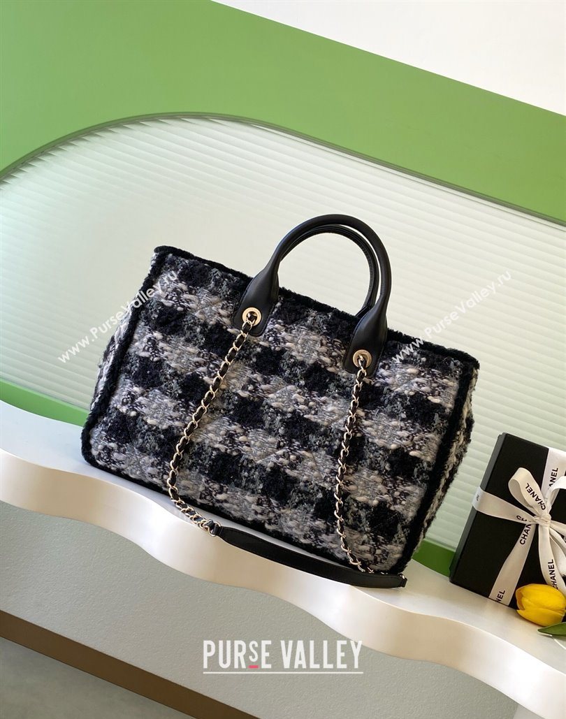 Chanel Tweed Shearling Shopping Bag Black/Grey 2025 AS5689 (yezi-251127086)