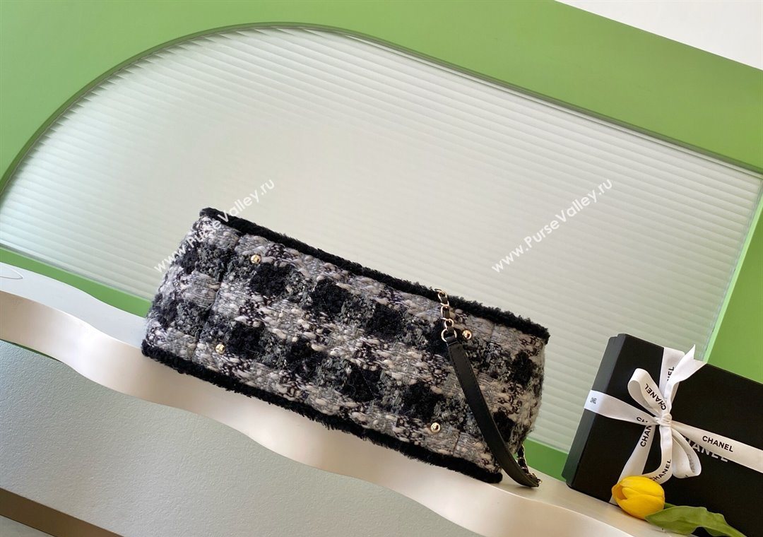 Chanel Tweed Shearling Shopping Bag Black/Grey 2025 AS5689 (yezi-251127086)