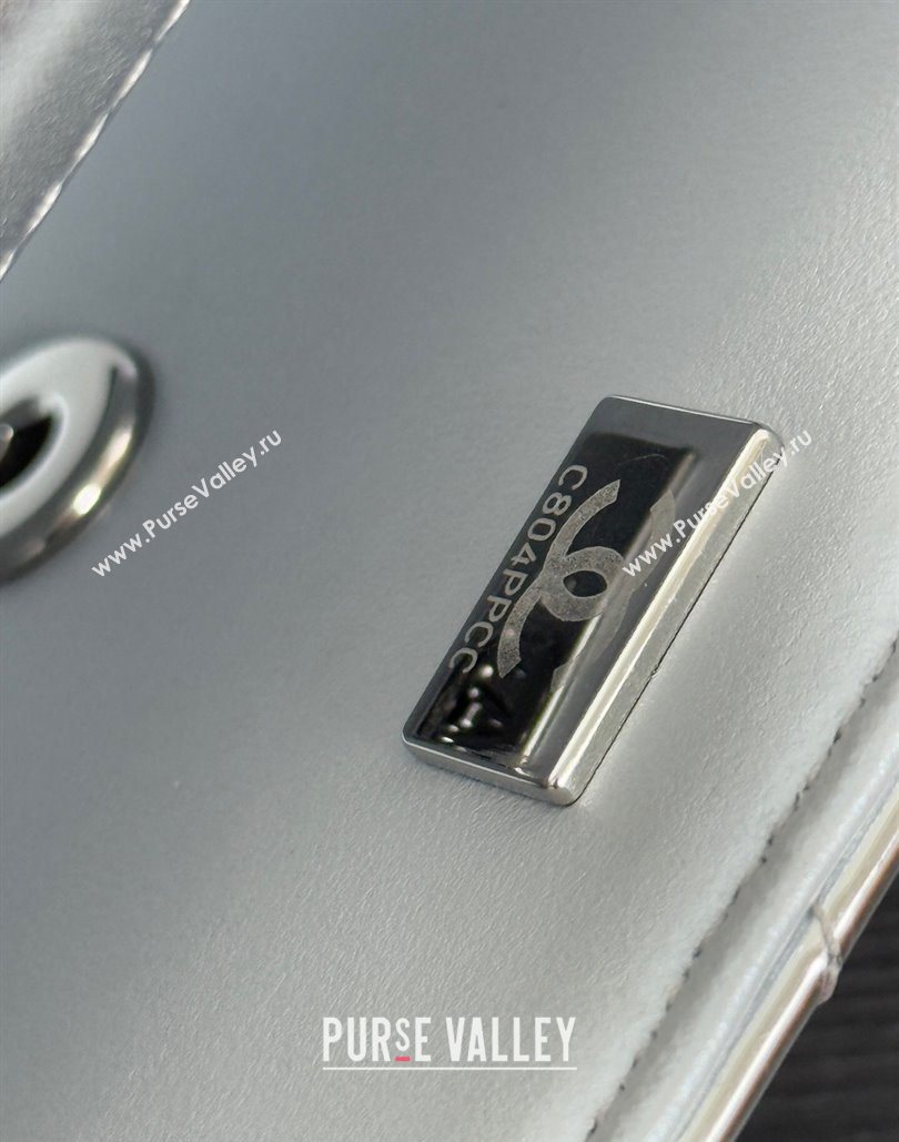 Chanel Metallic Mirror Calfskin Mini Flap Bag with Top Handle Silver 2025 AS5805 (yezi-251127051)