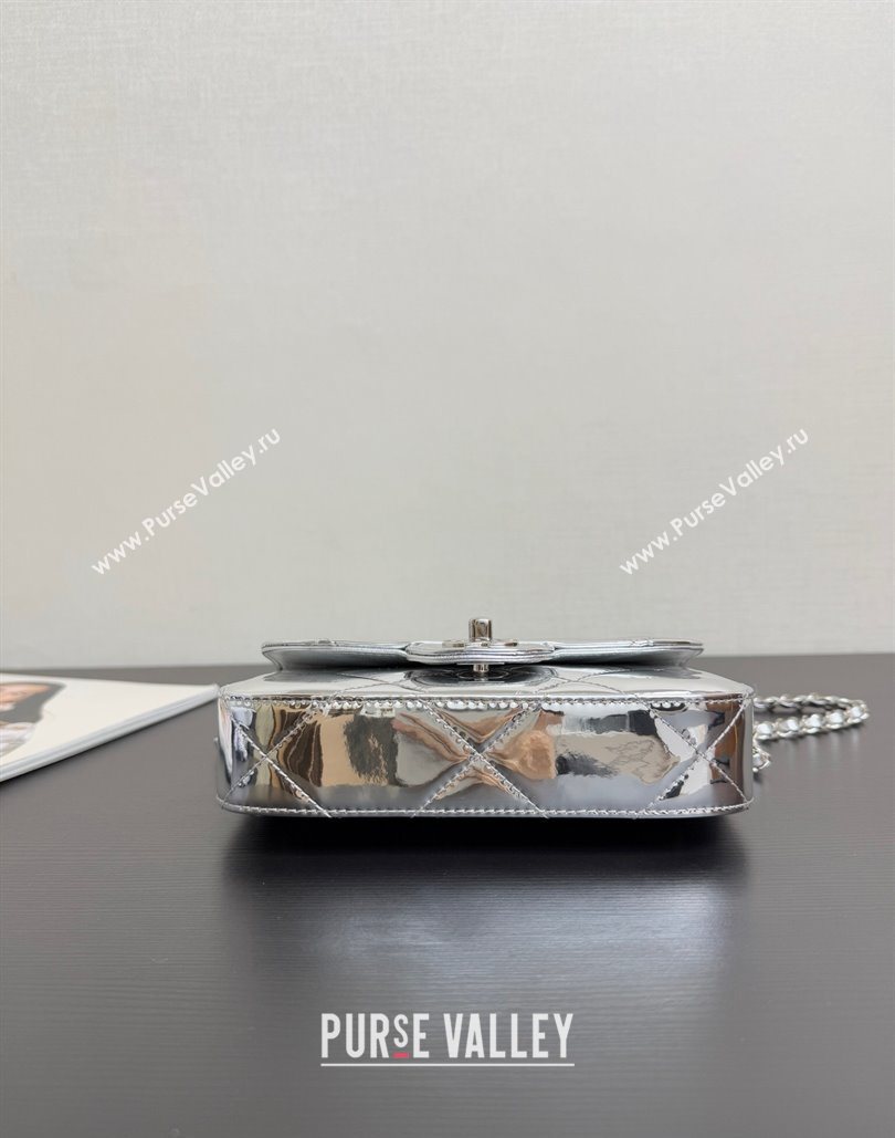Chanel Metallic Mirror Calfskin Mini Flap Bag with Top Handle Silver 2025 AS5805 (yezi-251127051)