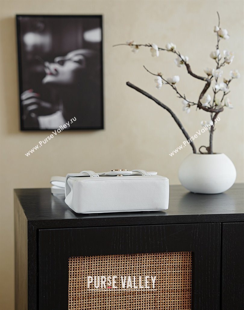 Chanel Calfskin Leather Hobo Bag White 2025 CH112703 (yezi-251127075)