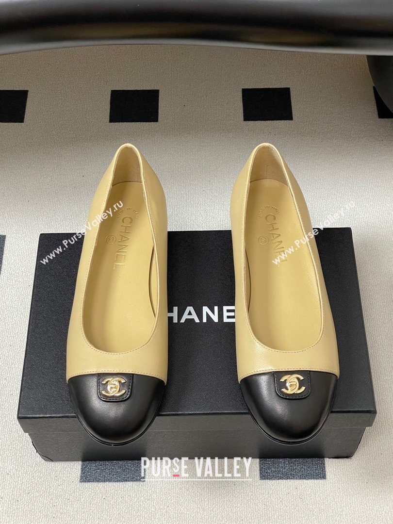 Chanel Lambskin Leather Ballets Flat with CC Tag and Round Toe Beige 2025 G46441 (MD-251103038)