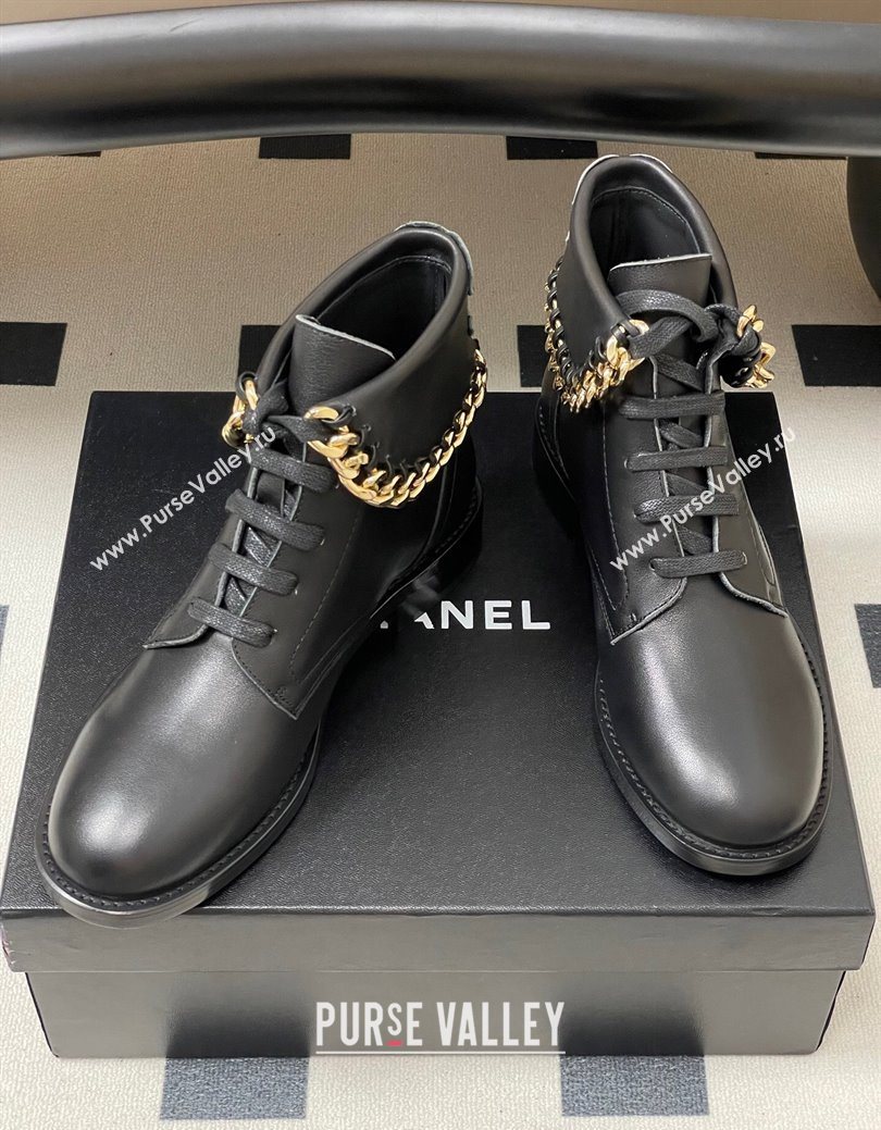 Chanel Calfskin Leather Laced-up Ankle Boots with Chain Black 2025 CH110405 (KL-251223033)