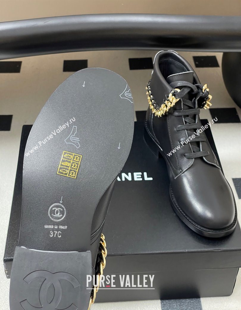 Chanel Calfskin Leather Laced-up Ankle Boots with Chain Black 2025 CH110405 (KL-251223033)
