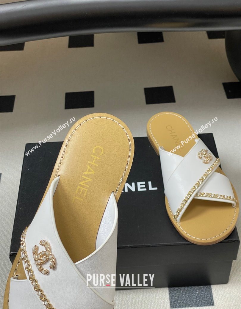 Chanel Calfskin Leather Flat Slides Sandal with Chain White 2025 G46976 (KL-251223101)