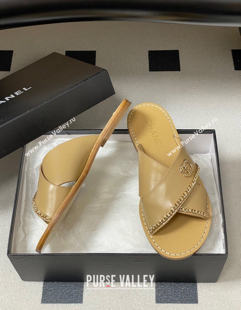 Chanel Calfskin Leather Flat Slides Sandal with Chain Beige 2025 G46976 (KL-251223102)