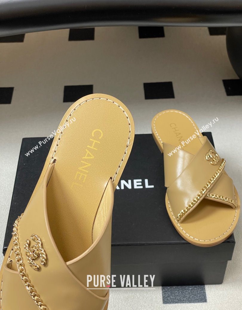 Chanel Calfskin Leather Flat Slides Sandal with Chain Beige 2025 G46976 (KL-251223102)