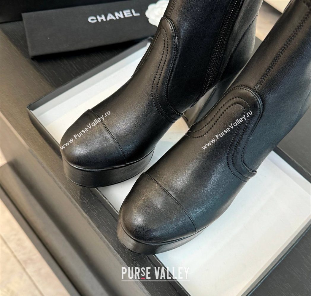 Chanel Stretch Calfskin Leather Platform Ankle Boots 11.5cm Black 2025 CH122303 (MD-251223015)
