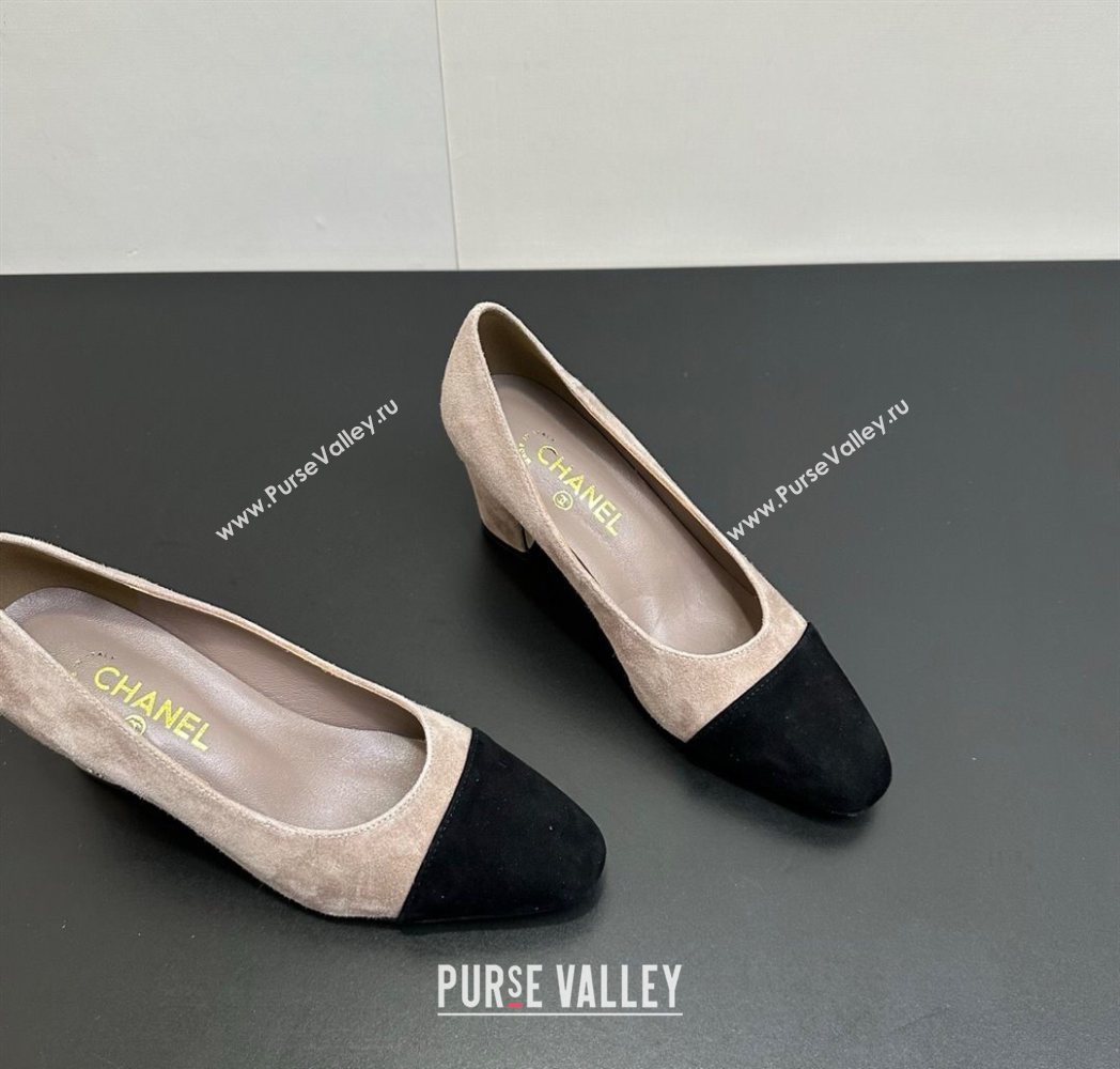 Chanel Suede Pumps 6.5cm Light Grey 2025 CH122405 (KL-251224055)