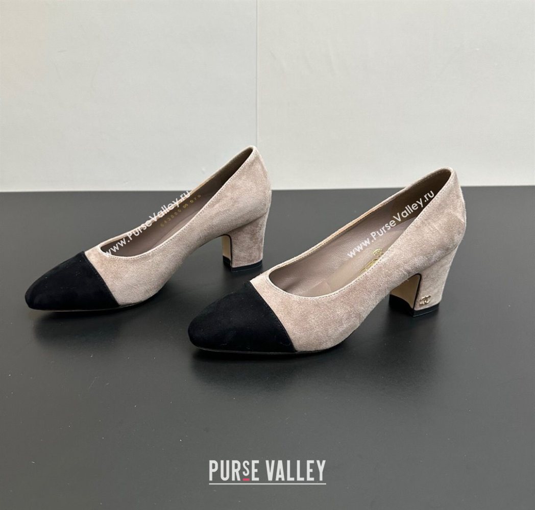 Chanel Suede Pumps 6.5cm Light Grey 2025 CH122405 (KL-251224055)