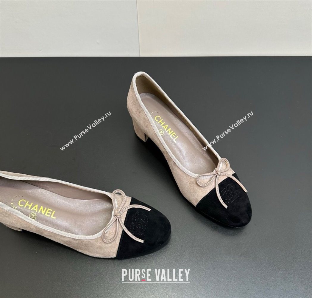 Chanel Suede Pumps 6.5cm with Bow Light Grey 2025 CH122406 (KL-251224060)