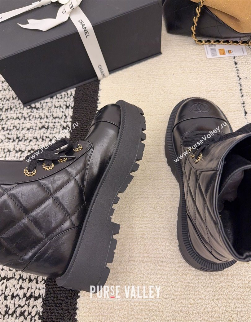 Chanel Shiny Calfskin Laced-up Ankle Boots with Maxi CC Black 2025 CH110408 (MD-251223042)