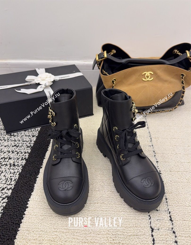 Chanel Calfskin Leather Laced-up Ankle Boots with Maxi CC Black 2025 CH110408 (MD-251223043)