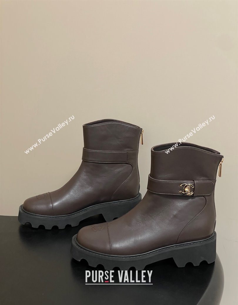 Chanel Calfskin Leather Platform Ankle Boots with Logo Strap Brown 2025 CH122304 (MD-251223017)