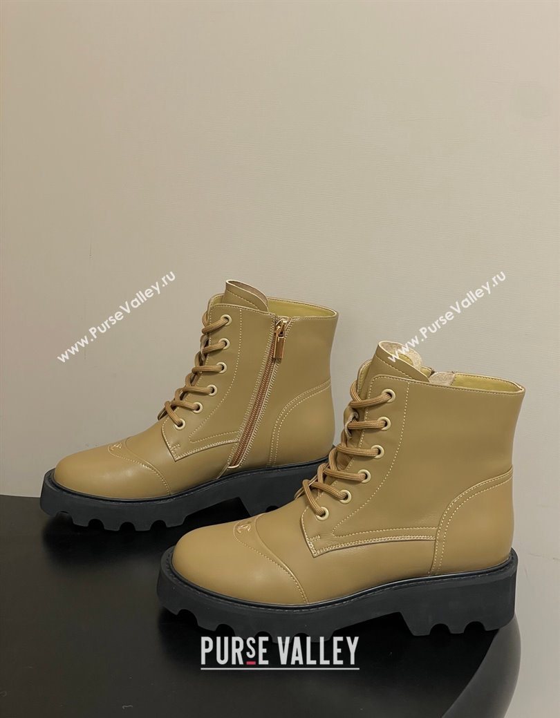 Chanel Calfskin Leather Laced-up Ankle Boots Beige Yellow 2025 CH110404 (MD-251223030)