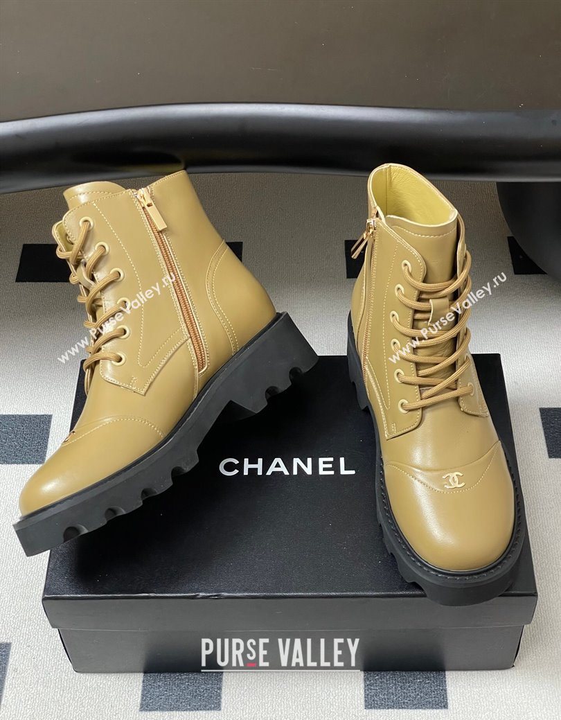 Chanel Calfskin Leather Laced-up Ankle Boots Beige Yellow 2025 CH110404 (MD-251223030)