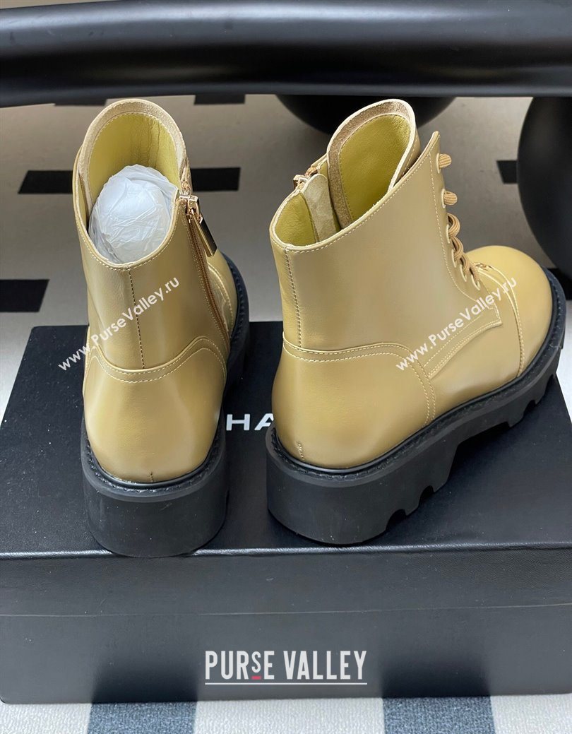 Chanel Calfskin Leather Laced-up Ankle Boots Beige Yellow 2025 CH110404 (MD-251223030)