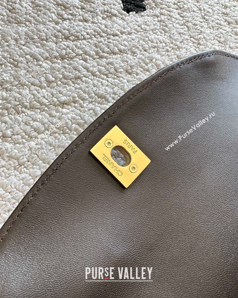 Chanel Suede Medium Flap Messenger Bag Chocolate 2026 AS5885 (yezi-260203055)